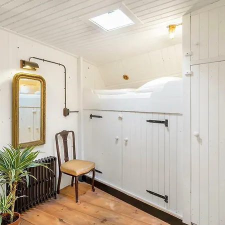 Asile Flottant Bådhotel Amsterdam