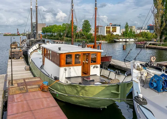 Botel Asile Flottant Amsterdam
