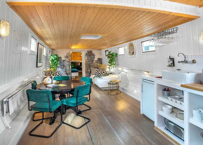 بوتيل أسيل فلوتانت أمستردام