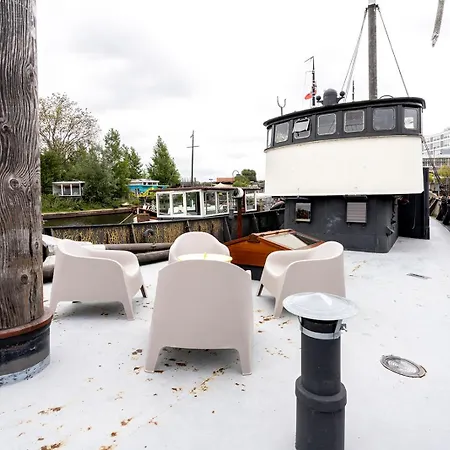 Asile Flottant * Amsterdam
